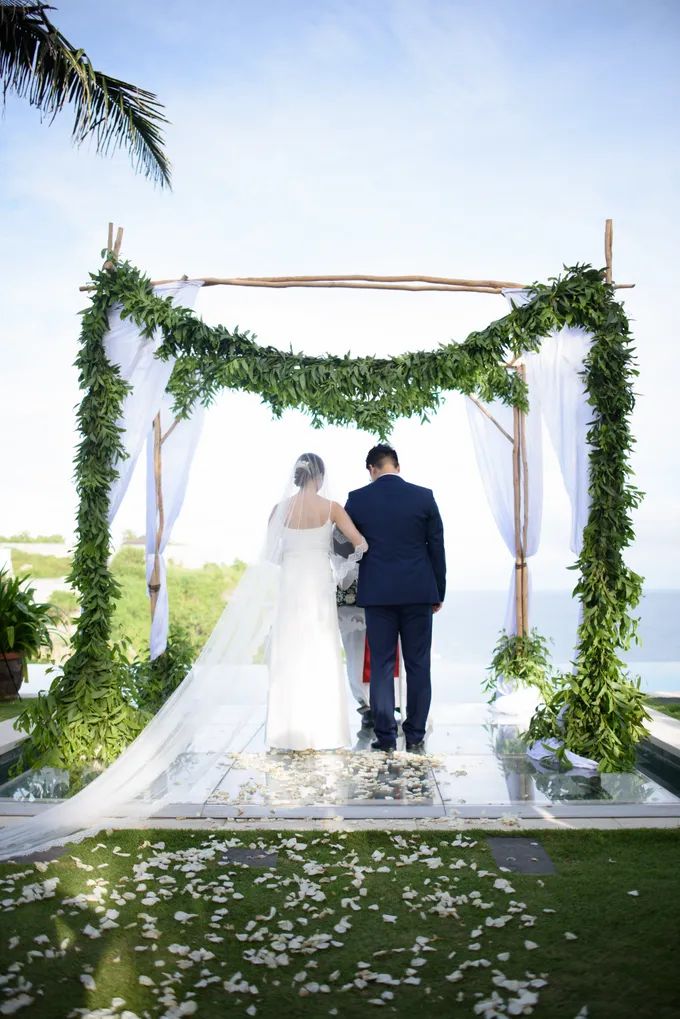 White Beauty Wedding theme by THE UNGASAN CLIFFTOP RESORT BALI - 019 White Beauty Wedding theme by THE UNGASAN CLIFFTOP RESORT BALI - 019