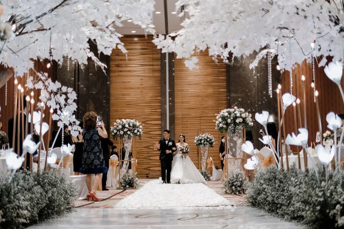 Skenoo Hall Emporium Pluit - Our Simple Yet Stunning Wedding Day by IKK Wedding Venue - 018 Skenoo Hall Emporium Pluit - Our Simple Yet Stunning Wedding Day by IKK Wedding Venue - 018