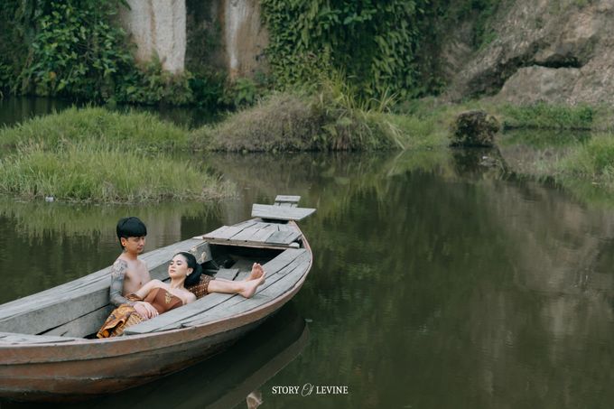 Prewedding story of Vega & Robby by storyoflevine - 012