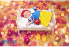 Newborn baby Aurora - Lifestyle newborn baby photography by Christo Jati Photography