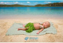 Newborn baby Aurora - Lifestyle newborn baby photography by Christo Jati Photography