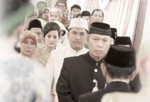 Sari & Adit Wedding by photofoto Photography