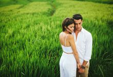 Andrew & Oksana Engagement by Tropics Bali Photography