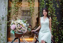 Jordan + Elena Pre-wedding Photoshoot by Ever & Blue Floral Design