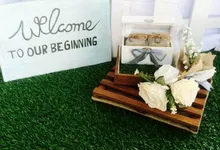 RUSTIC RING BEARER WITH PILLOW KEEPSEK BOX by DNY Creative