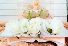 CLASIC WHITE BOX (burlap ringbox) by DNY Creative