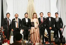 Our Wedding Vibe by David Josade and Friends