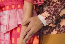 Engagement of Athira & Arief by POLAR story on frame