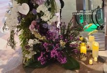 Flowery Backdrop Decoration by Pampas home co