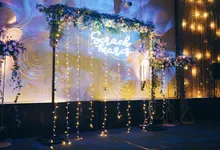 Neon Light Wedding by Bucket Full Of Roses