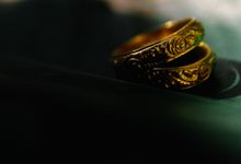 Wedding Ring by DM Photo