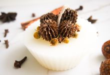 Cupcake Candle - Sunny Pine by Lumiere Light Souvenirs