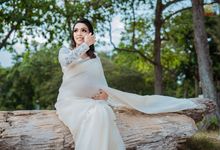Maternity Photoshoot by 8 Asthas Pte Ltd