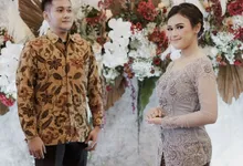 Engagement of Afit & Nova by Moist Decoration