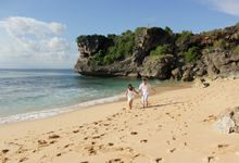 Beach Pre Wedding by Nuten 8 Imaging