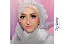 Akad & resepsi wedding makeup by Tiyas Makeup