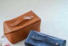 TRAVEL POUCH SOUVENIR by Jollene Gifts