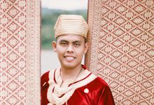 Padangnese Pre Wedding Shot on Film Fujicolor 100 by Memoar Lane Photography